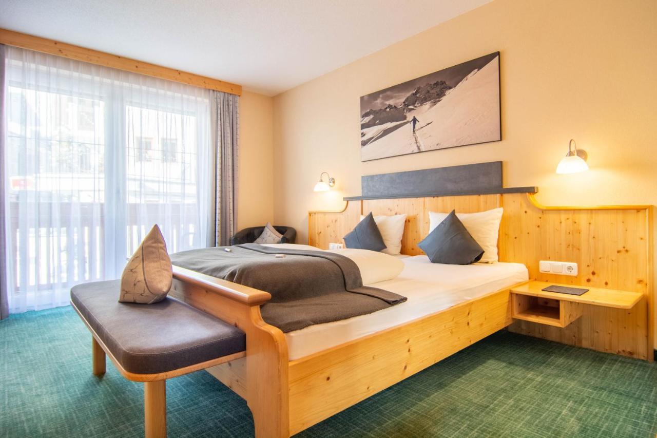 Hotel Garni Alpenhof Ischgl Eksteriør billede