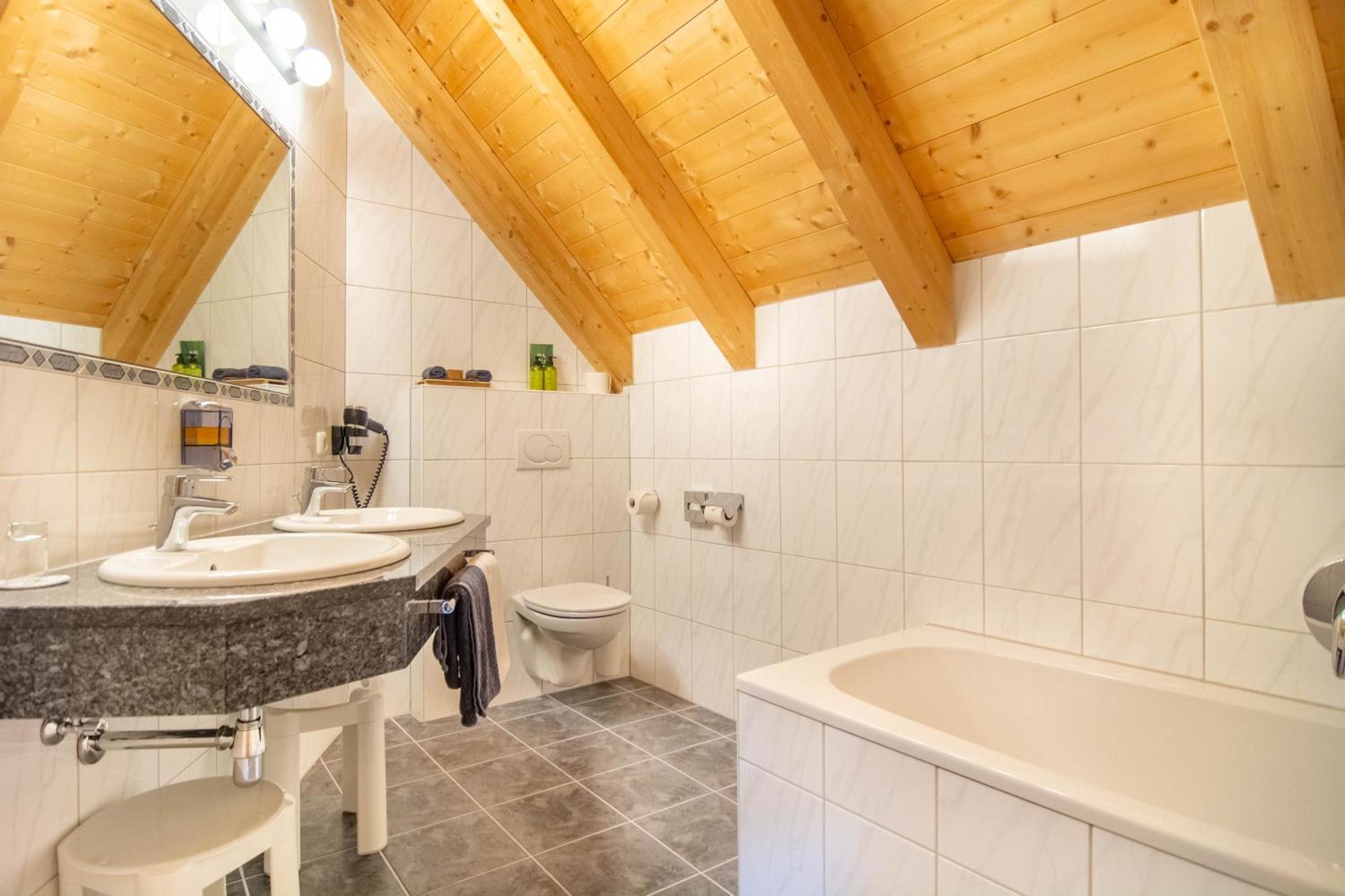Hotel Garni Alpenhof Ischgl Eksteriør billede