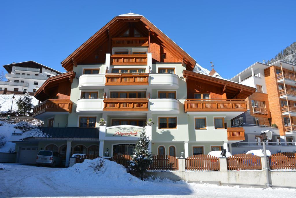 Hotel Garni Alpenhof Ischgl Eksteriør billede